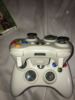 2 wireless Xbox 360 controllers