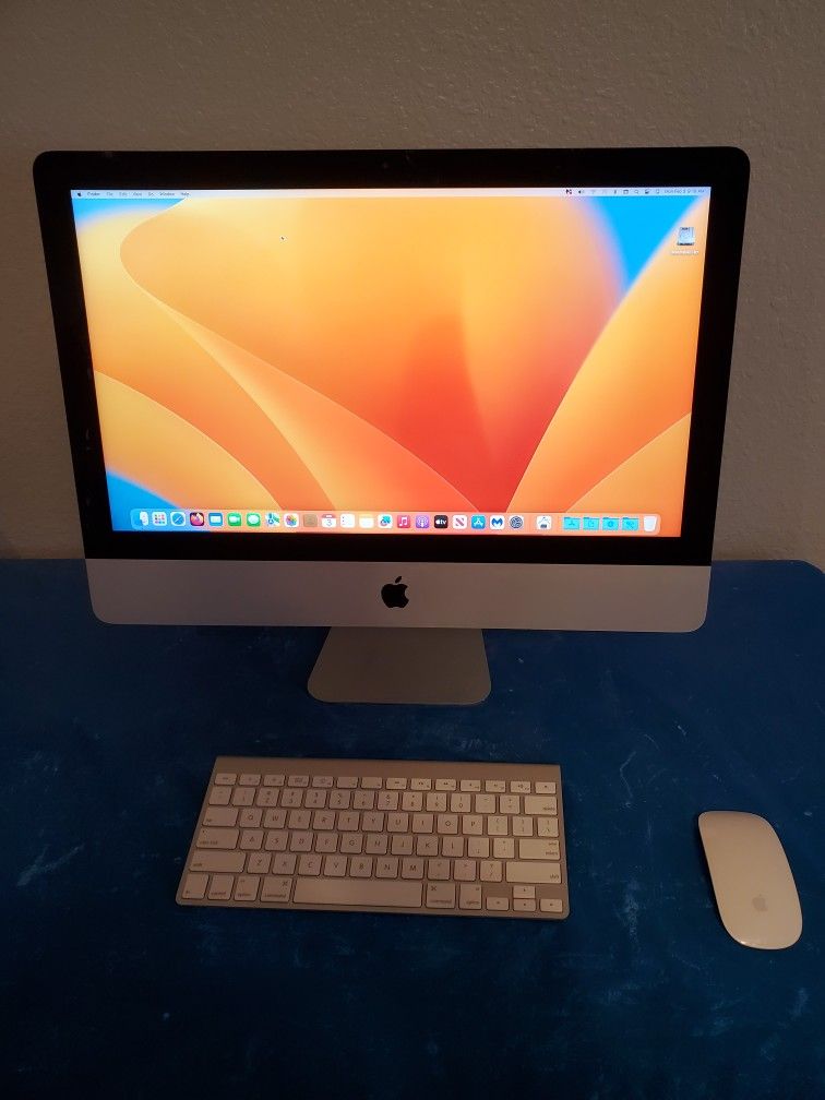 Apple iMac  21.5" Computer
