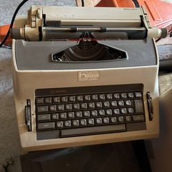 Electric Typewriter 