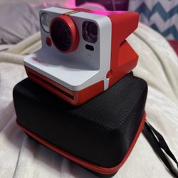 Polaroid Now Gen 2 i-Type Instant Camera + 6 Films – Never Used