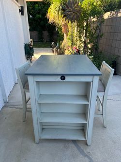 Dinning table and chairs