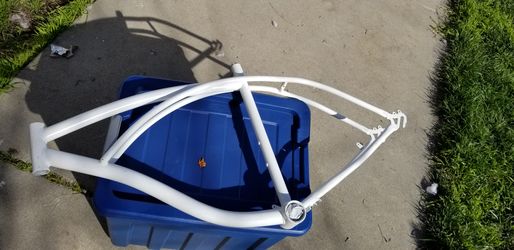 COMPLETE PAINTED BEACH CRUISER WITH SPRINGER FRONT SHOCK