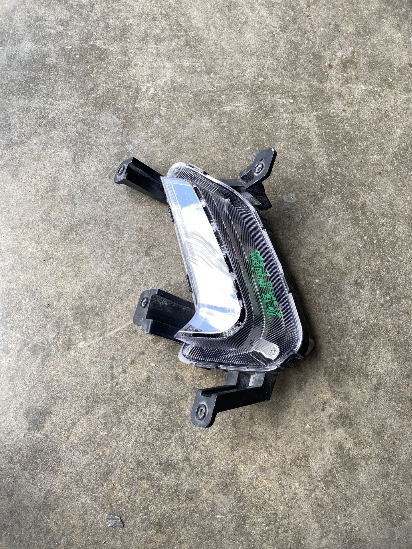 2017 Hyundai Elantra fog light part