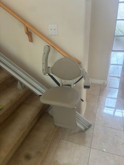 2 SRE-3000 ELAN straight rail stair lift