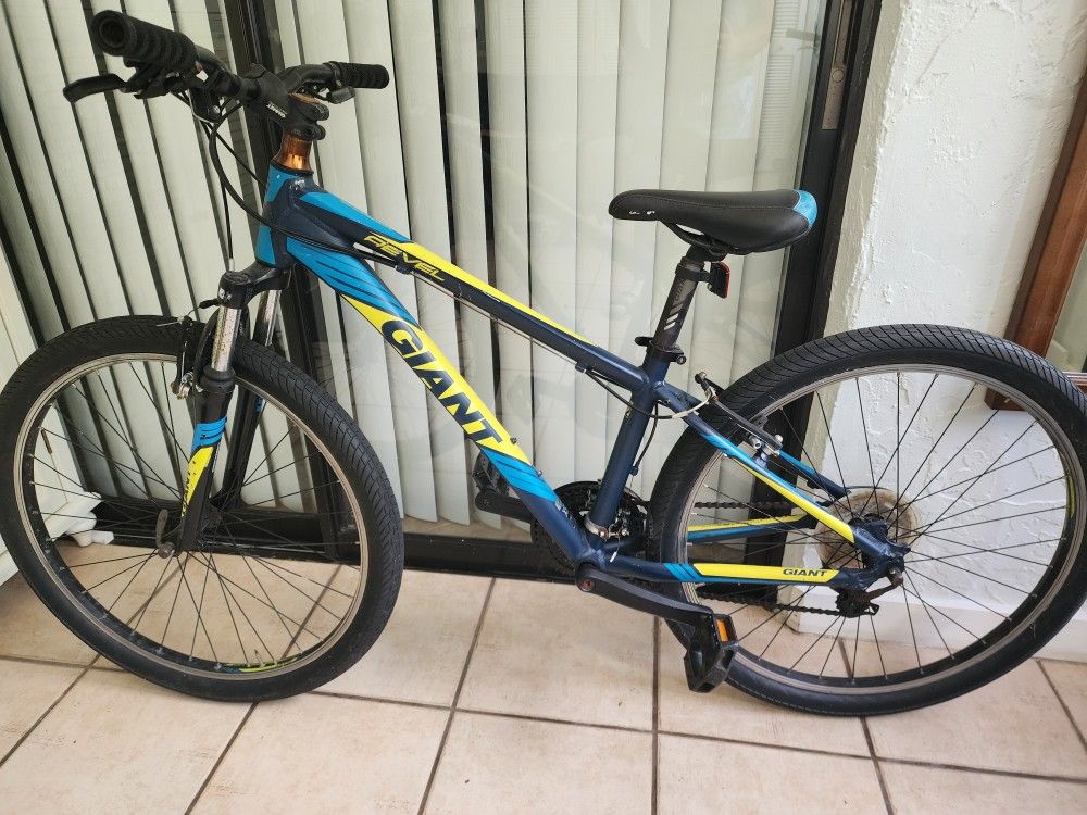 Giant Revel XS MTB bike 