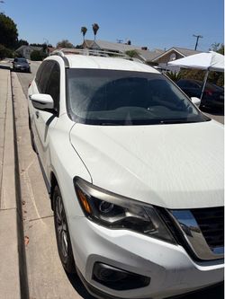 Nissan pathfinder