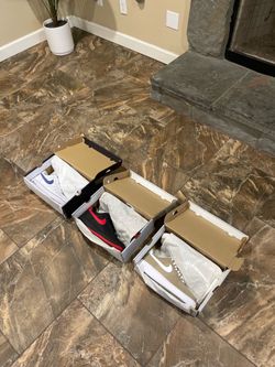 Nike air forces size 11/11.5 used once or tried on $75 pick up only sizes are in the pictures located in Murrieta clearing out my closet in about 27 p