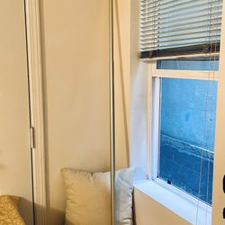 Lumi Silver Single Curtain Rod With Clear Finials