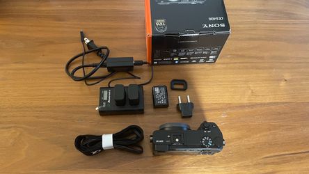 Sony a6400 Mirrorless Camera – Excellent Condition