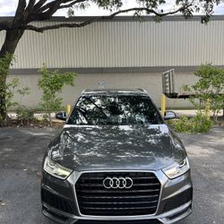 Audi Q3.  2018. S Line