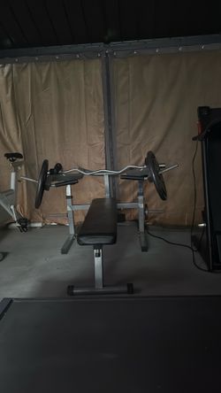 FLAT - INCLINE BENCH PRESS MACHINE W/ CONVERGING ARMS
