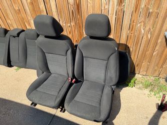 11-14 Dodge Charger SE seats