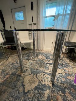Glass and Crome 44” round table