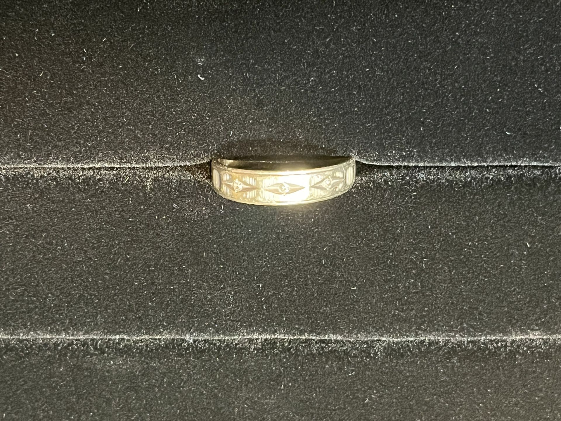 14k Gold, 3x Diamond Ring