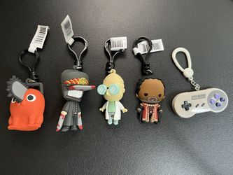 Blind Bag Clips Chainsaw Man, Futurama, Mandalorian, SNES