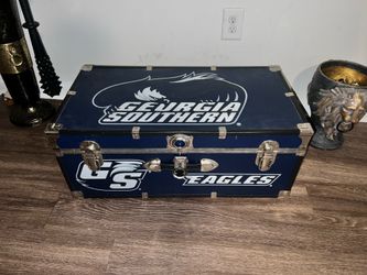 Seward Collegiate Collection Georgia Southern University footlocker trunk 30in