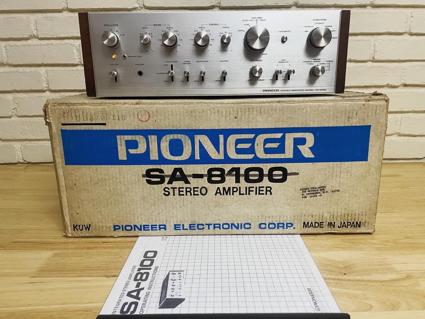 Vintage Pioneer SA-8100 Integrated Stereo Amplifier (serviced/orig box)