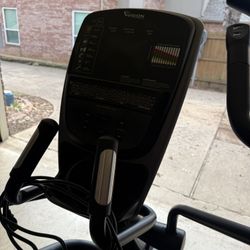 Vision S70 Ascent Trainer – Excellent Condit