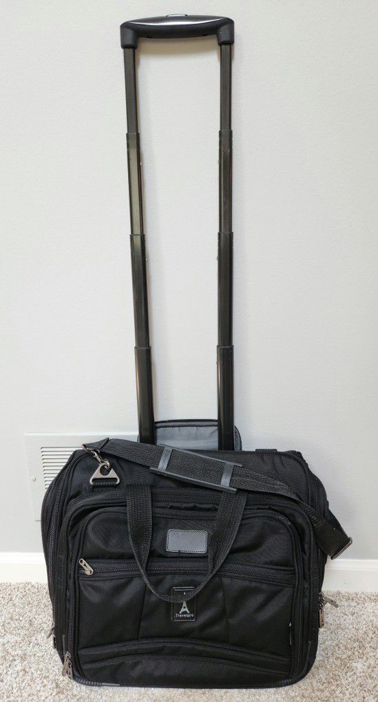TravelPro Crew 5 Rolling Tote Wheeled Carry On Luggage 16" Telescoping Handle #7413 Black