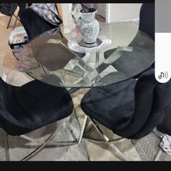 ELEGANT DINING SET..NEVER USED..BLACK VELVET AND  CHROME 