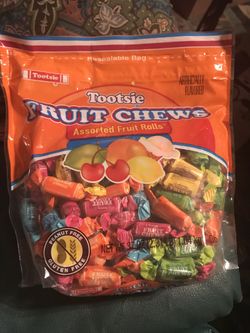 Brand new big bag of tootsie rolls fruit chews