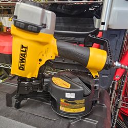 DEWALT Pneumatic 15-Degree Coil Corded