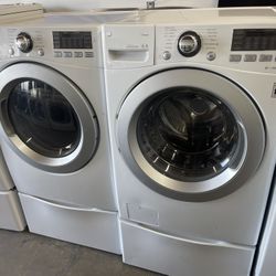 Lg Washer And Dryer Set 