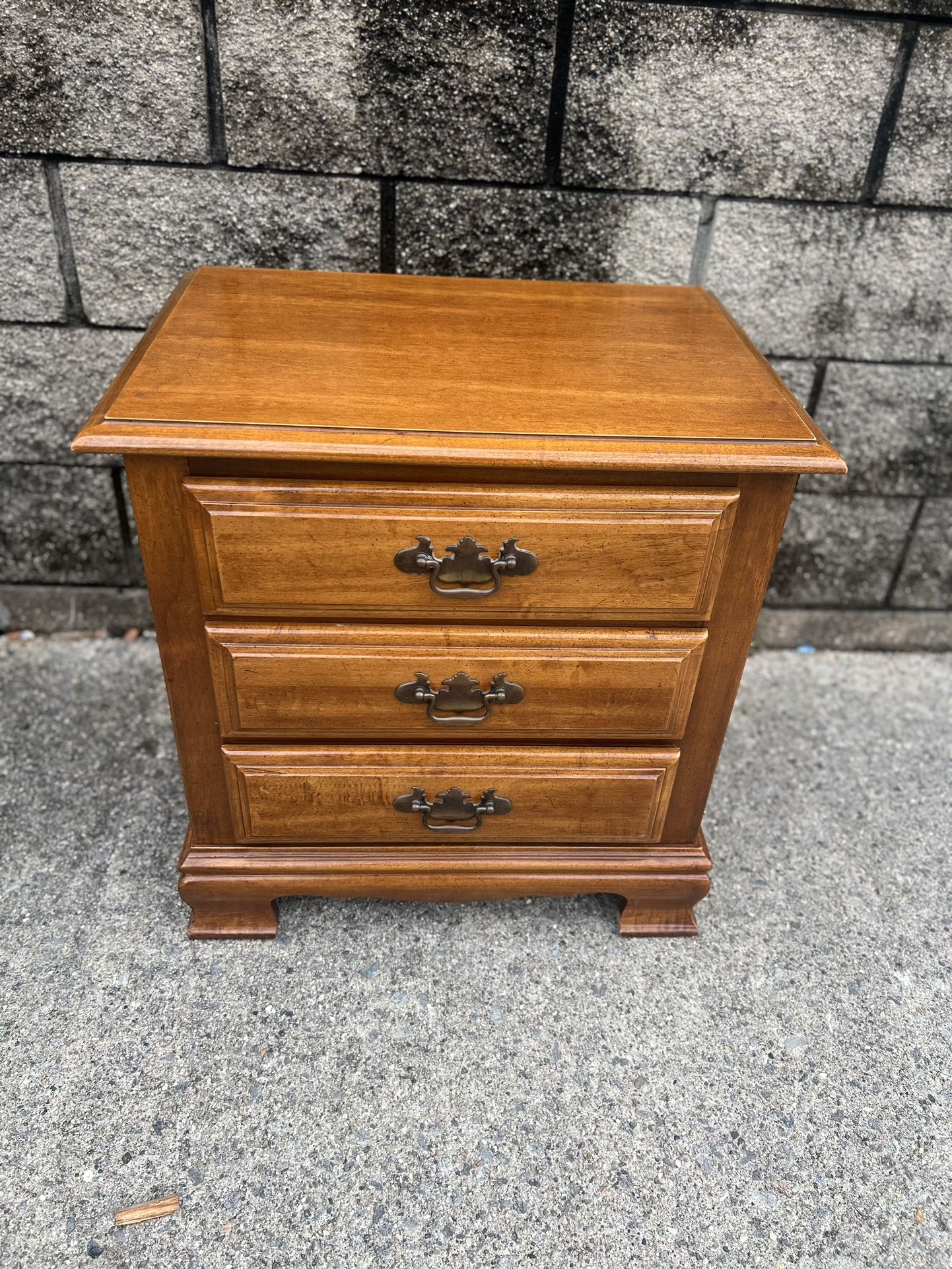 Young Hinkle 3 drawer nightstand