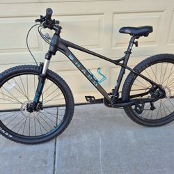 HARO DOUBLE PEAK TRAIL MOUNTAIN BIKE (MEDIUM FRAME)