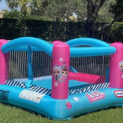 LOL Surprise Bounce House With Built In Pump 