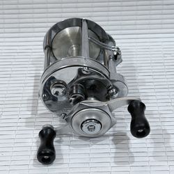 F96- Vintage Pflueger Akron No. 1895 Casting Reel USA Made Chrome Fishing Tackle
