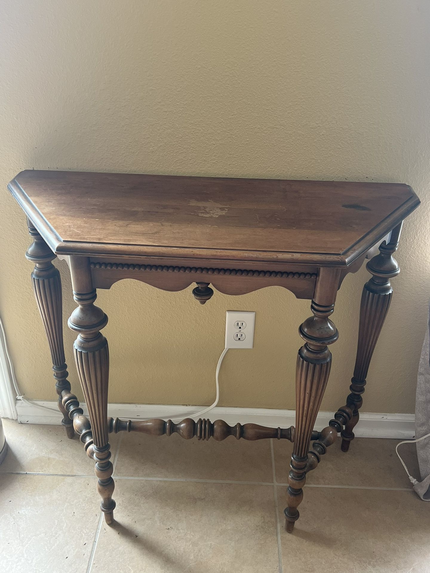 wood style carved console table 