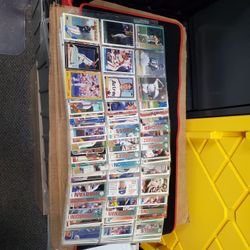 Over 500 BASEBALL CARDS  Best OFFER