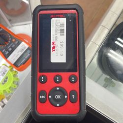 Autel Analyzer MaxiDiag BMS808