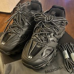 Balenciaga men’s size 9