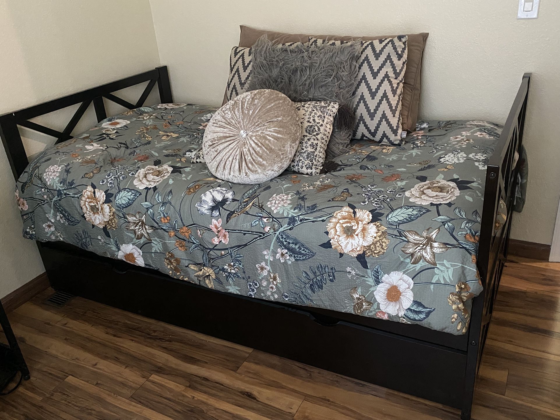 Twin Bed Frame With Trundle