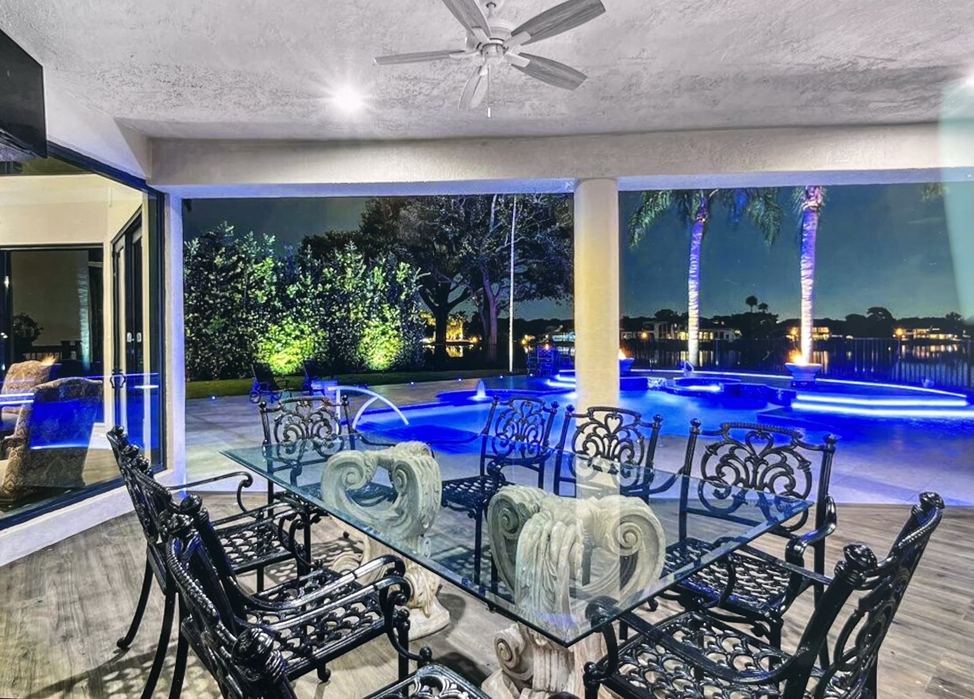 Glass Patio Dining Table with 8 High-End Solid-Cast-Aluminum Chairs