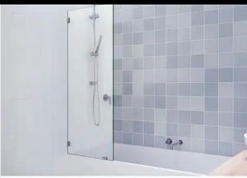 Bath tub glass ( new)