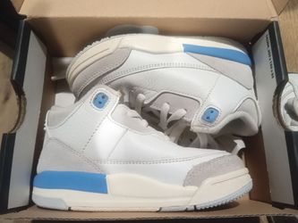 Air Jordan 3 White University Blue Sneakers