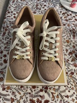 Michael Kors Keaton Lace Up Women’s 6.5M