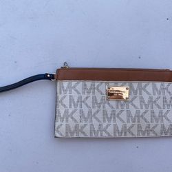 Michael Kors Clutch