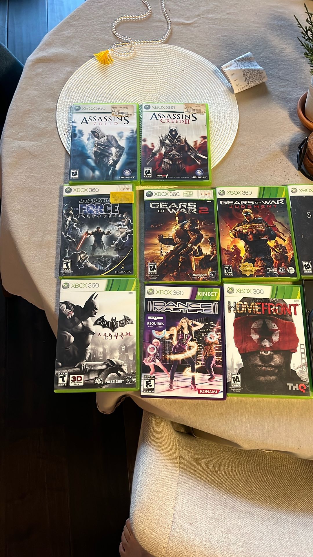 14 Xbox 360 Games And Controllers