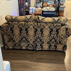Love Seat/jaquard Fabric 