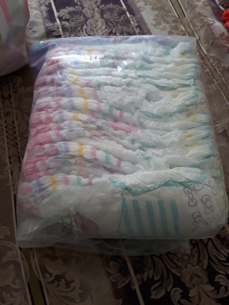Free pampers easy ups size 3T 4T(when You buy anything)