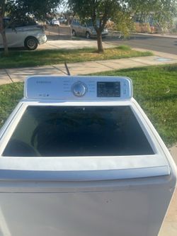 Samsung washing machine in good working condition  50$ delivery  if the post is still up it’s available