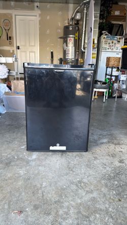 Mini refrigerator-Frigidaire