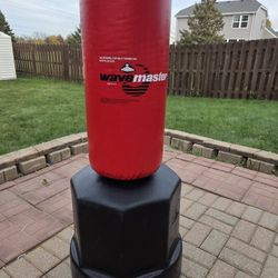 Standing Punching Bag Wavemaster "Used"