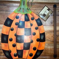 Round Top Collection 12” Orange Blk Checkered Dot Pumpkin Stake - NWT 