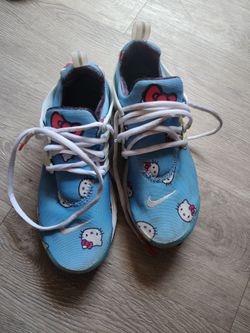Hello kitty Nike