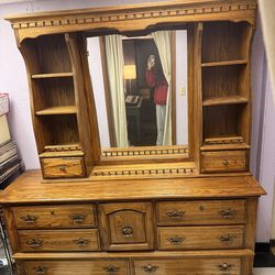 Vintage Solid Oak Dresser With Mirror Hutch